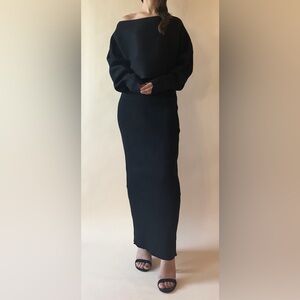 Chic Black Knit Pencil Skirt